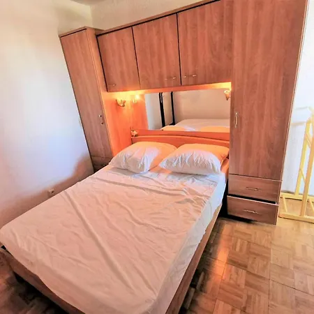 Les Voiliers - 2 Pieces 4 Couchages Port Mae-3084 *